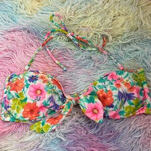 Victoria’s Secret Floral Padded Swim Bikini Top M